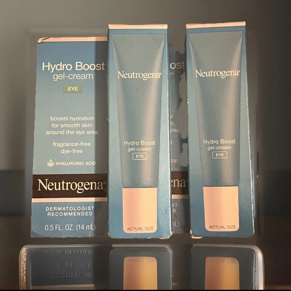 2- Neutrogena Hydro Boost Eye Gel-Cream 4 Sensitive Skin Moisturizing 👀 Oil Free